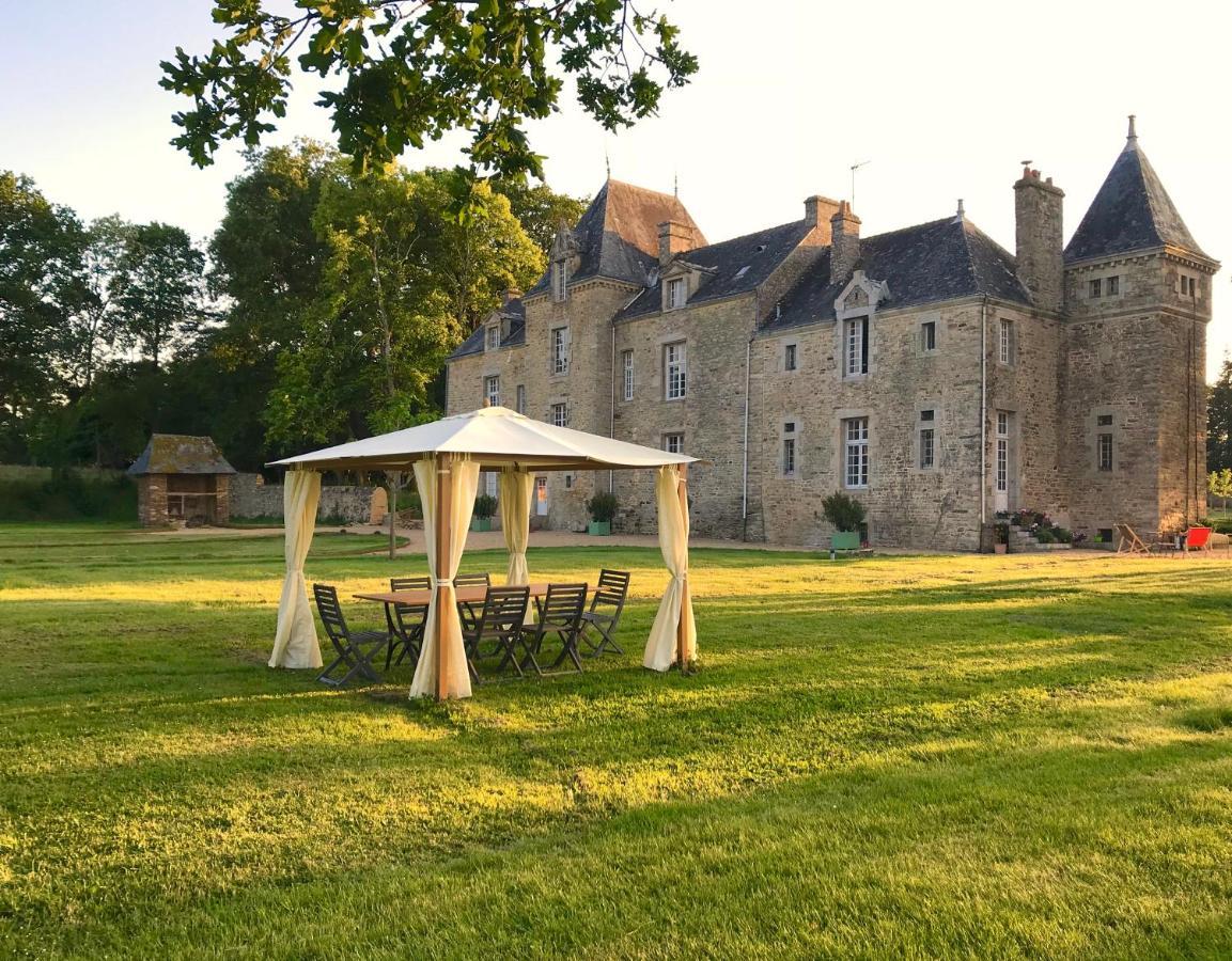 Chateau De Cadouzan Saint-Dolay Экстерьер фото