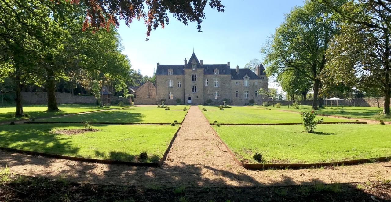 Chateau De Cadouzan Saint-Dolay Экстерьер фото