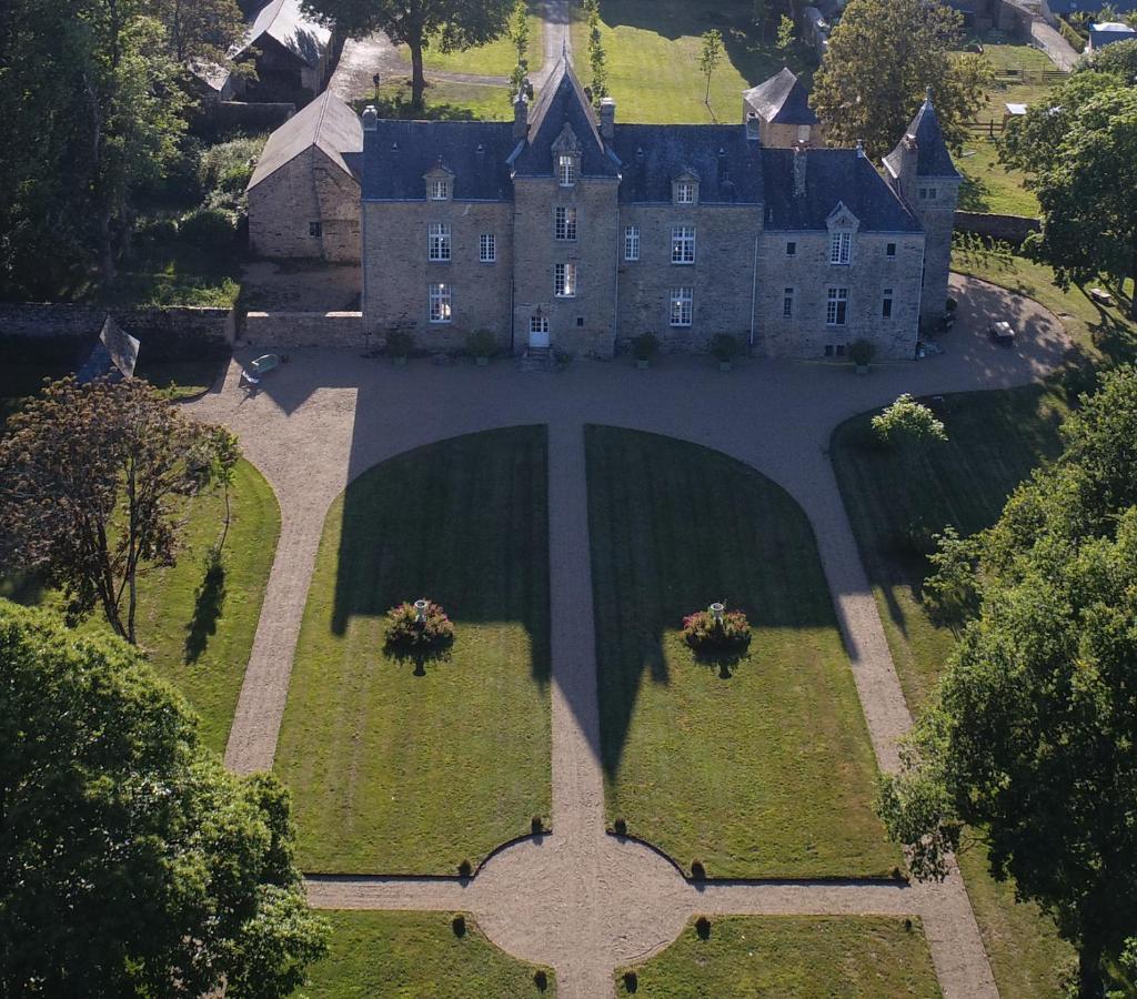 Chateau De Cadouzan Saint-Dolay Экстерьер фото