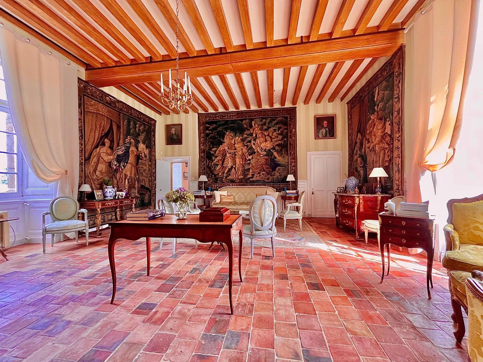 Chateau De Cadouzan Saint-Dolay Экстерьер фото