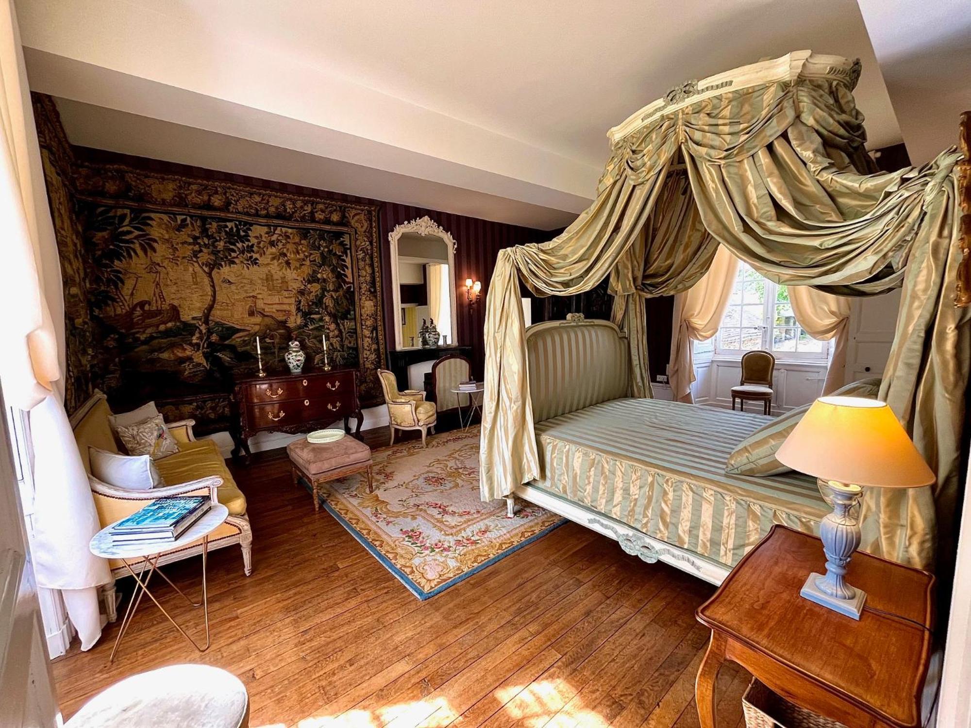 Chateau De Cadouzan Saint-Dolay Экстерьер фото
